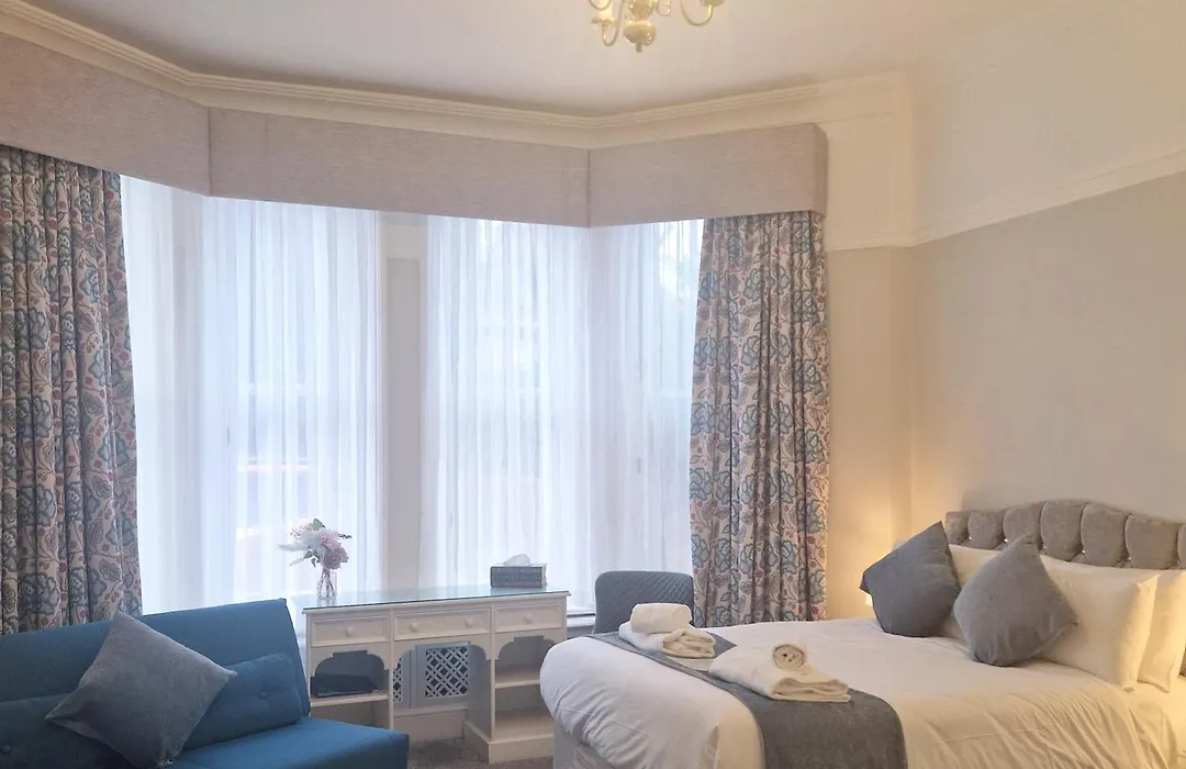 St Margaret'S Hotel-1