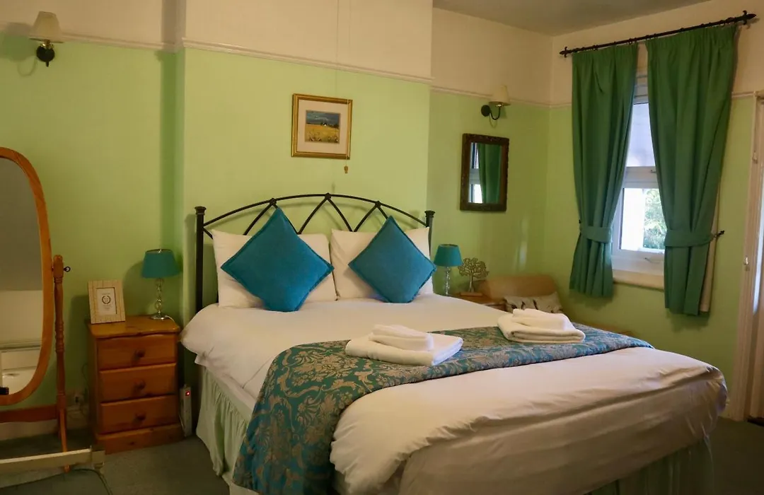 Pickwicks Guest House-1